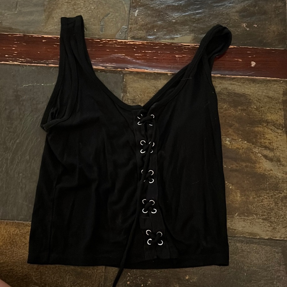 black crop top